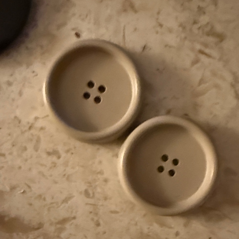 Elegant Cream Button Set